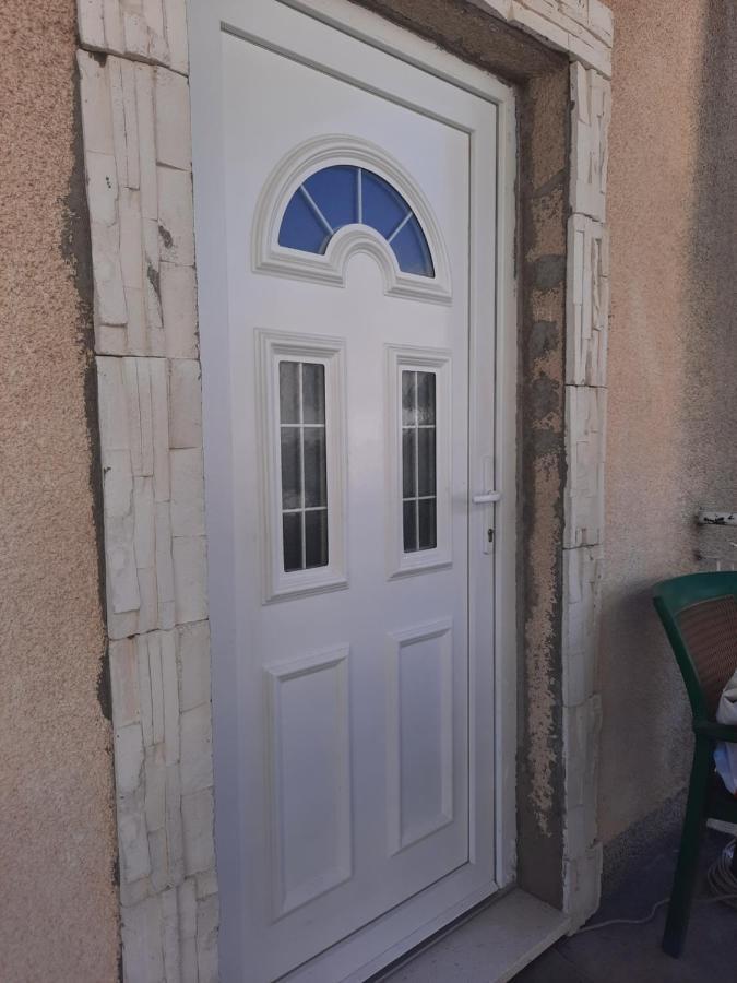 Ani Apartment Split Exterior photo