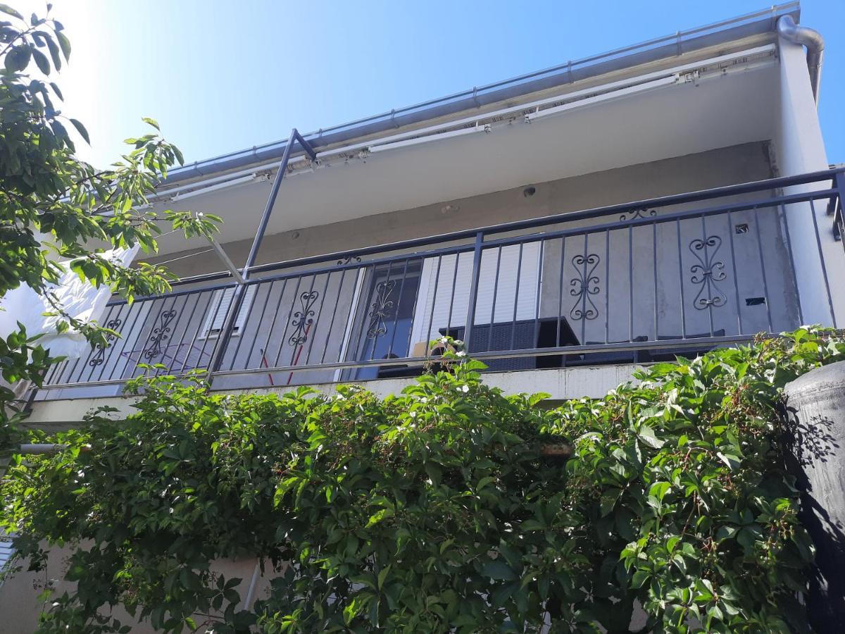 Ani Apartment Split Exterior photo