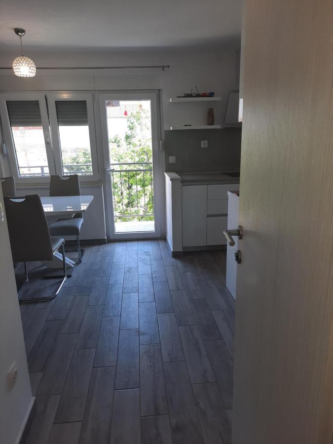 Ani Apartment Split Exterior photo
